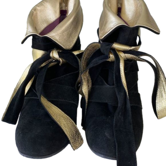 MARC Jacobs Ankle Boots Black and Gold Size 38.5 - Picture 3 of 9